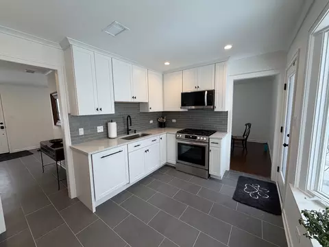 Kitchen - 1320 Pinehurst Dr, Glenview, IL 60025 photo 2 of 2
