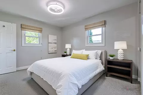 Bedroom - 533 Cherry Ln, Glenview, IL 60025 photo 1 of 8