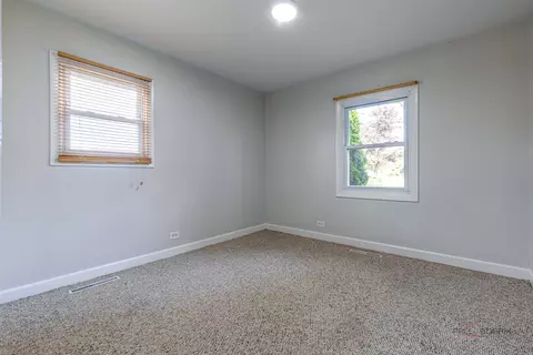 Bedroom - 533 Cherry Ln, Glenview, IL 60025 photo 8 of 8