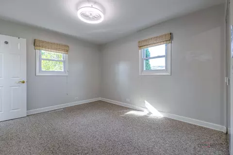 Bedroom - 533 Cherry Ln, Glenview, IL 60025 photo 5 of 8