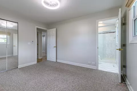 Bedroom - 533 Cherry Ln, Glenview, IL 60025 photo 4 of 8