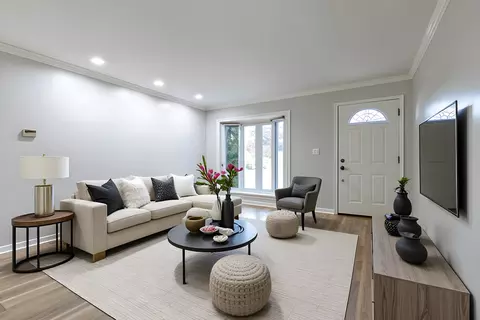 Living - 533 Cherry Ln, Glenview, IL 60025 photo 1 of 6