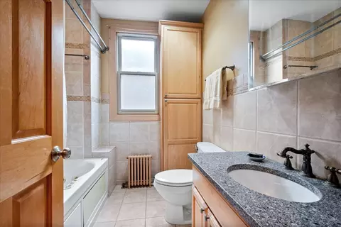Bath - Undisclosed, Chicago, IL 60641 photo 2 of 2