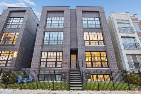 1934 W Belmont Ave #1E, Chicago, IL 60657