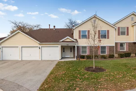 748 Sterling Ct #A2, Bartlett, IL 60103