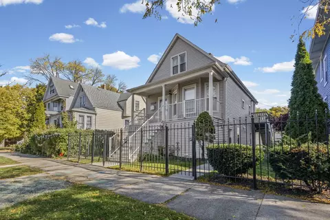 4249 N Central Park Ave, Chicago, IL 60618