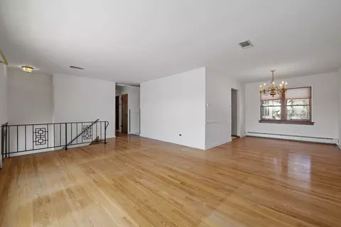 Living - 15340 Maple Dr, Oak Forest, IL 60452 photo 2 of 2