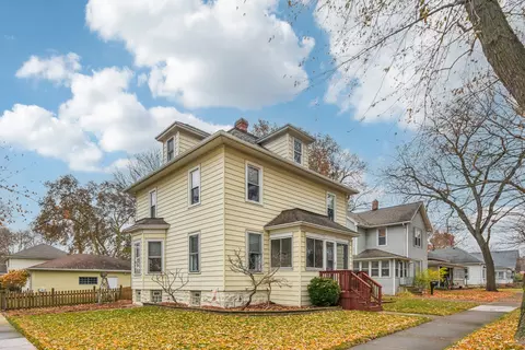 404 E Benton St, Morris, IL 60450