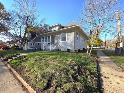 Exterior - 286 Hamilton Ave, Elgin, IL 60123 photo 6 of 7