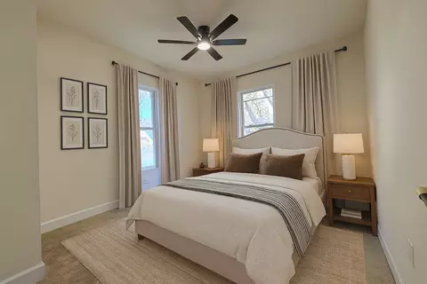 Bedroom - 286 Hamilton Ave, Elgin, IL 60123 photo 5 of 6
