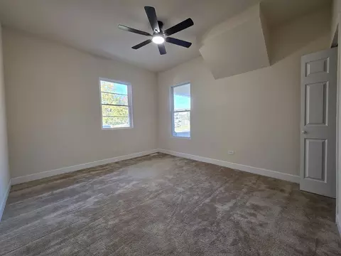 Bedroom - 286 Hamilton Ave, Elgin, IL 60123 photo 4 of 6