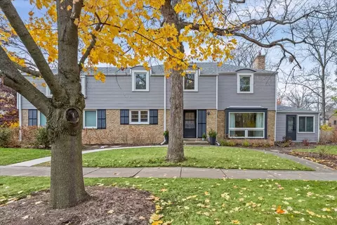 300 Lincolnwood Rd, Highland Park, IL 60035