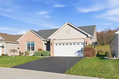 Exterior - 2260 Indigo Dr, Algonquin, IL 60102 photo 7 of 7