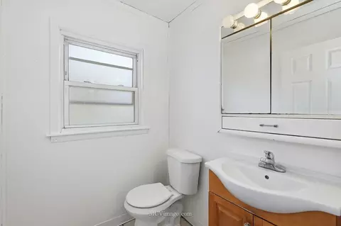 Bath - 2161 E 97th St, Chicago, IL 60617 photo 1 of 2