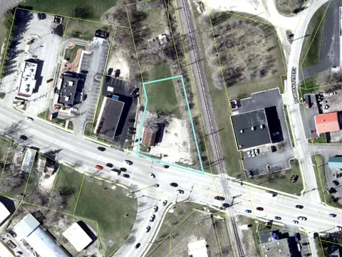 4104 W Elm St, Mchenry, IL 60050