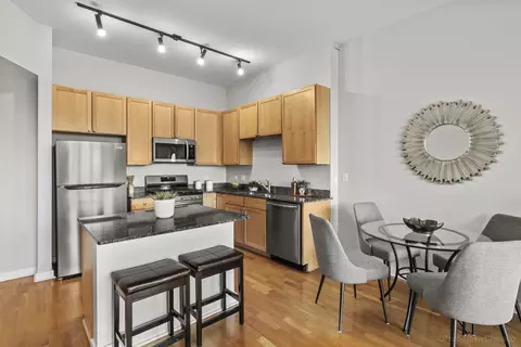 Kitchen - 901 W Madison St #603, Chicago, IL 60607 photo 1 of 3