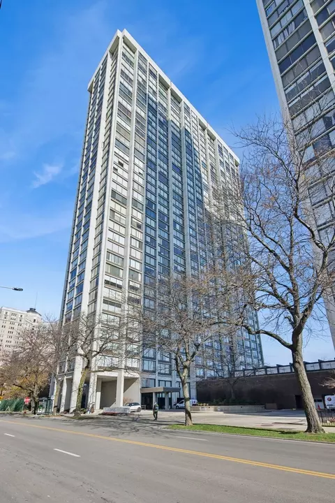 5455 N Sheridan Rd #2805, Chicago, IL 60640