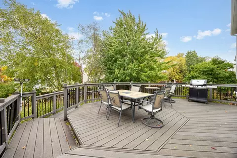 Exterior - 2566 Rourke Dr, Aurora, IL 60503 photo 2 of 3