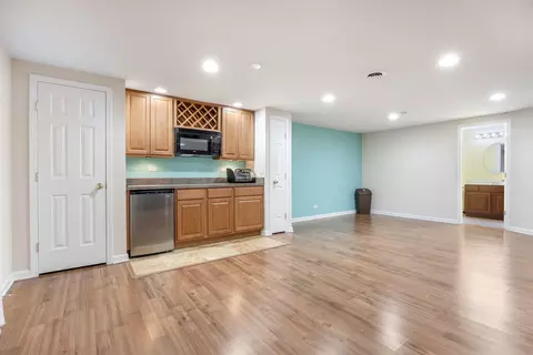 Living - 2566 Rourke Dr, Aurora, IL 60503 photo 6 of 6