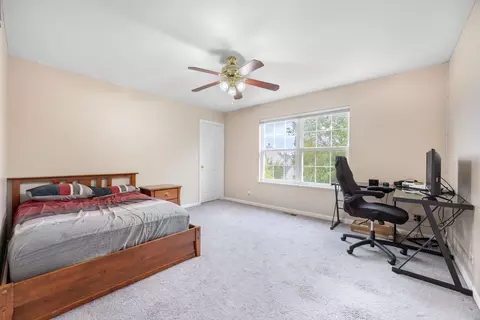Bedroom - 2566 Rourke Dr, Aurora, IL 60503 photo 2 of 4