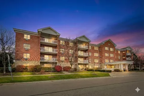 1220 Depot St #109, Glenview, IL 60025