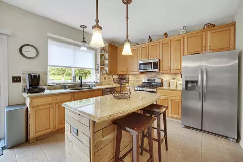 480 Brookside Ave, Algonquin, IL 60102 photo 2