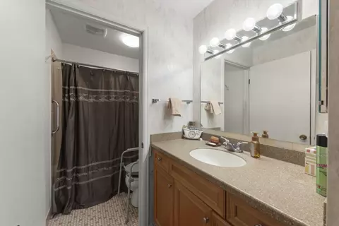 5200 Carriageway Dr #101, Rolling Meadows, IL 60008 photo 17