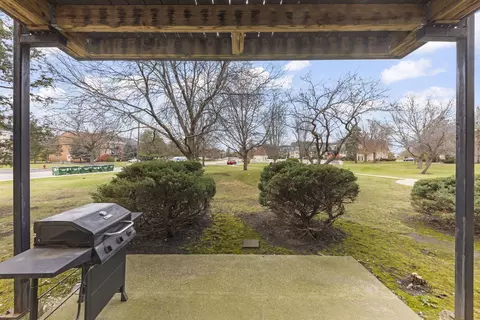 5200 Carriageway Dr #101, Rolling Meadows, IL 60008 photo 2
