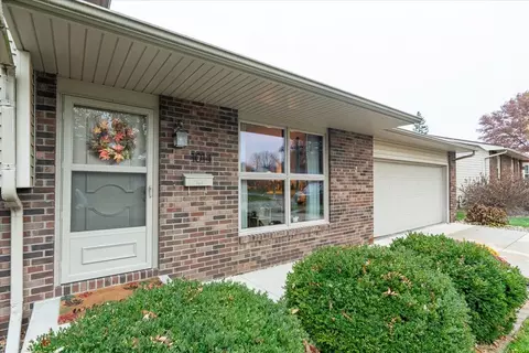 Exterior - 1014 N Fell Ave, Normal, IL 61761 photo 2 of 9