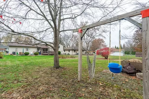 Exterior - 1014 N Fell Ave, Normal, IL 61761 photo 7 of 9