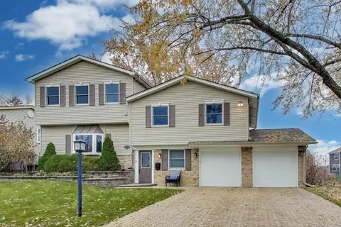 3585 Treaty Ln, Hoffman Estates, IL 60192