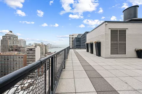 View/Area - 253 E Delaware Pl #14D, Chicago, IL 60611 photo 3 of 3