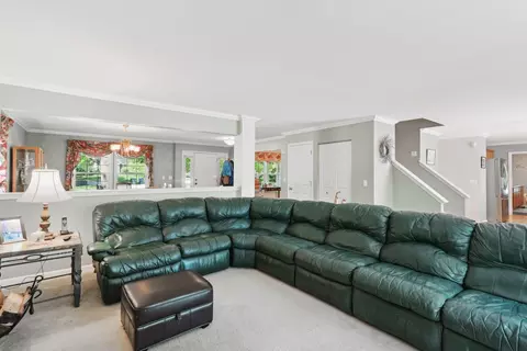 305 Buckingham Dr, Algonquin, IL 60102 photo 5