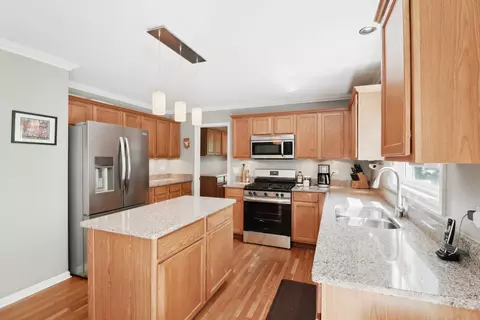 305 Buckingham Dr, Algonquin, IL 60102 photo 13
