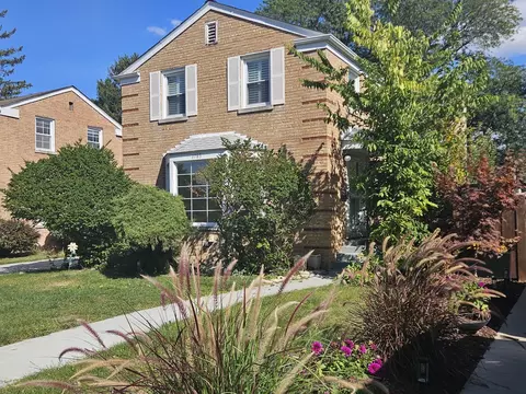 1783 Lee St, Des Plaines, IL 60018 photo 1