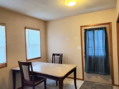 Dining - 803 E Illinois St, Freeport, IL 61032 photo 1 of 2