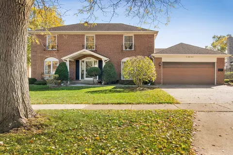 1057 W Peregrine Dr, Palatine, IL 60067