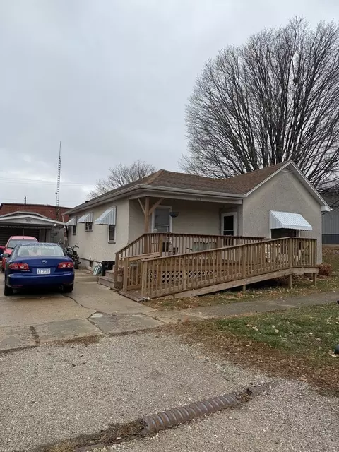 316 N La Salle Ave, Ladd, IL 61329