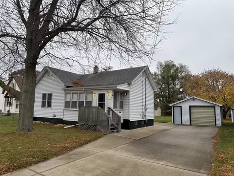 2054 Crosat St, Lasalle, IL 61301