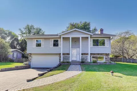 4 N336 Locust Ave, West Chicago, IL 60185