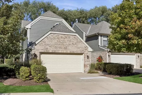 11438 Ashley Woods Dr, Westchester, IL 60154