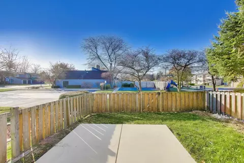 Exterior - 1507 Clearwater Ln, Wheeling, IL 60090 photo 2 of 3