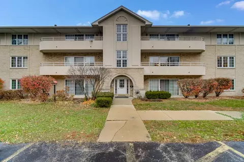 10832 S 76th Ave #2T, Worth, IL 60482