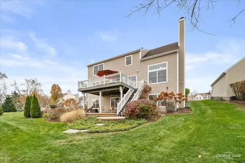Exterior - 7 Falcon Ridge Ct, Algonquin, IL 60102 photo 3 of 7