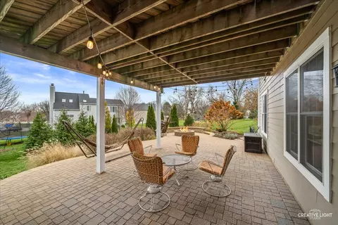 Exterior - 7 Falcon Ridge Ct, Algonquin, IL 60102 photo 4 of 7