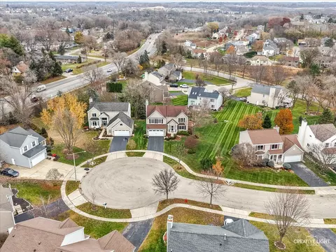 View/Area - 7 Falcon Ridge Ct, Algonquin, IL 60102 photo 3 of 5