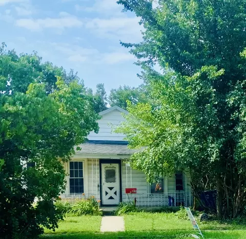 207 W Williams St, Dwight, IL 60420