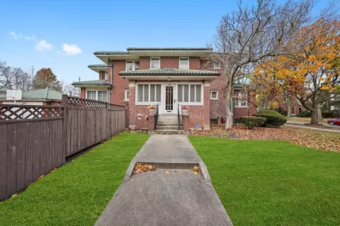 10456 S Hamilton Ave, Chicago, IL 60643