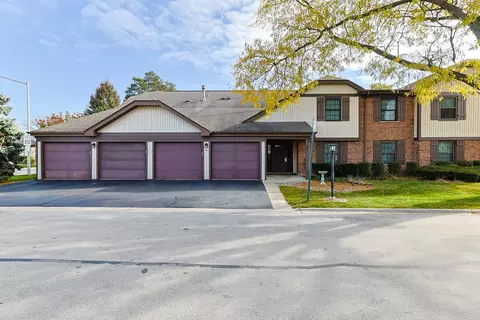 367 Greystone Ct #A2, Schaumburg, IL 60193
