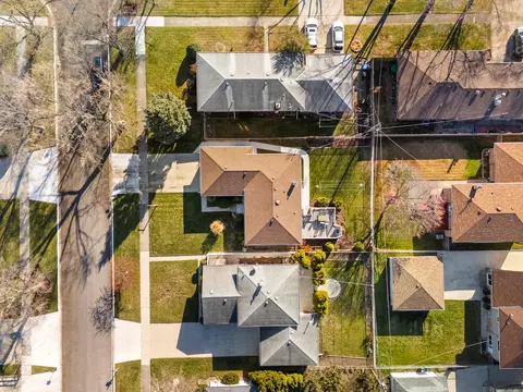 8232 S Ferdinand Ave, Bridgeview, IL 60455 photo 22